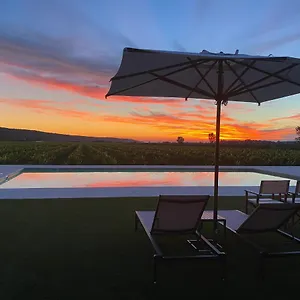 Casa Mulino - Where The Vineyards Meet The Sea Bed & Breakfast Sečovlje