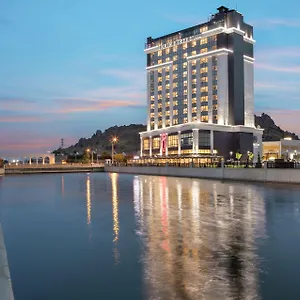 Hotell Doubletree By Hilton ****