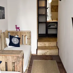 Хостел Victoria Poshtel